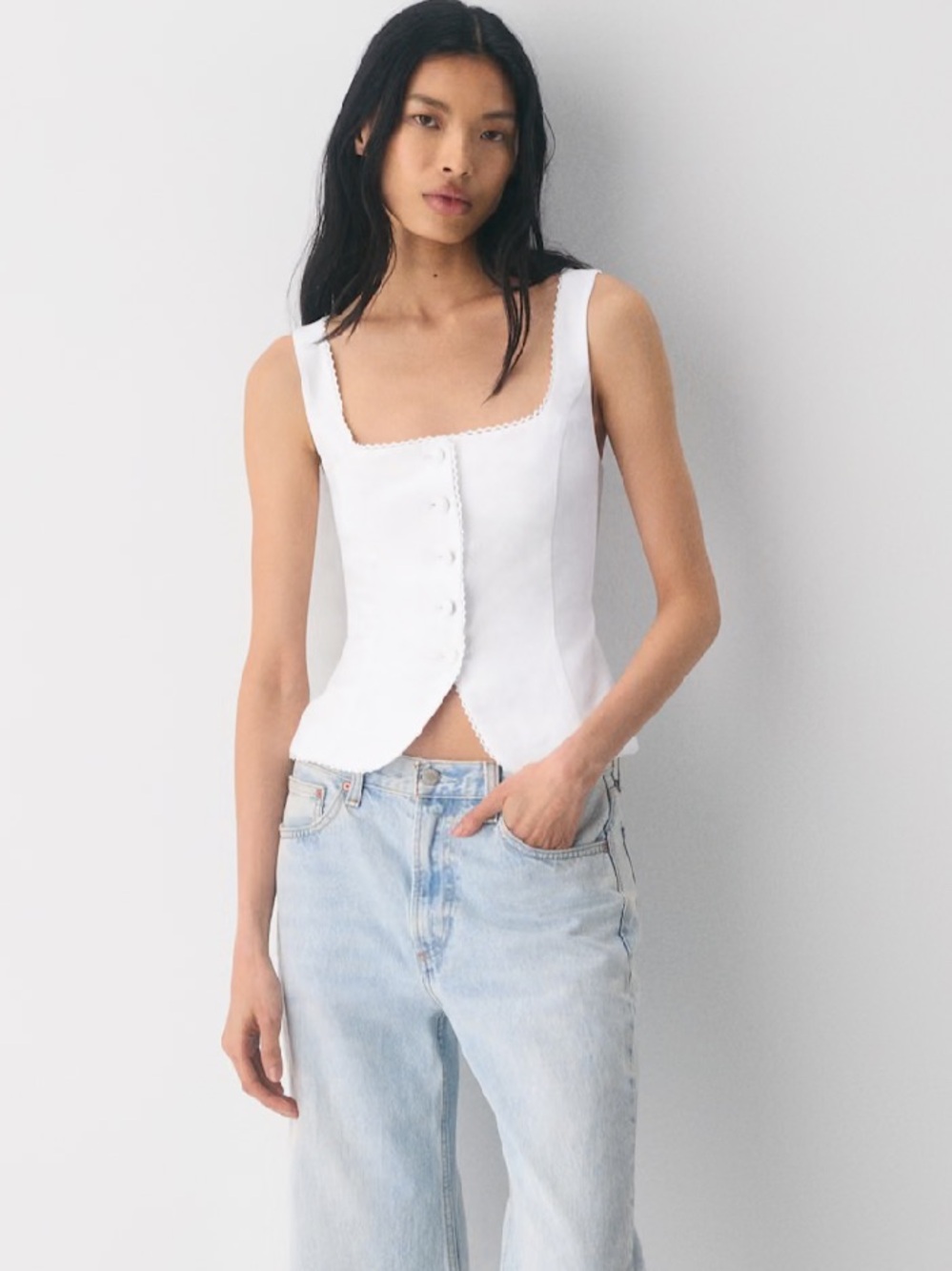 Aritzia Wilfred White Button-Front Camisole with Scalloped Trim